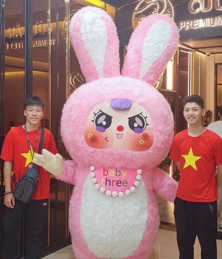 Mascot Hơi Baby Three