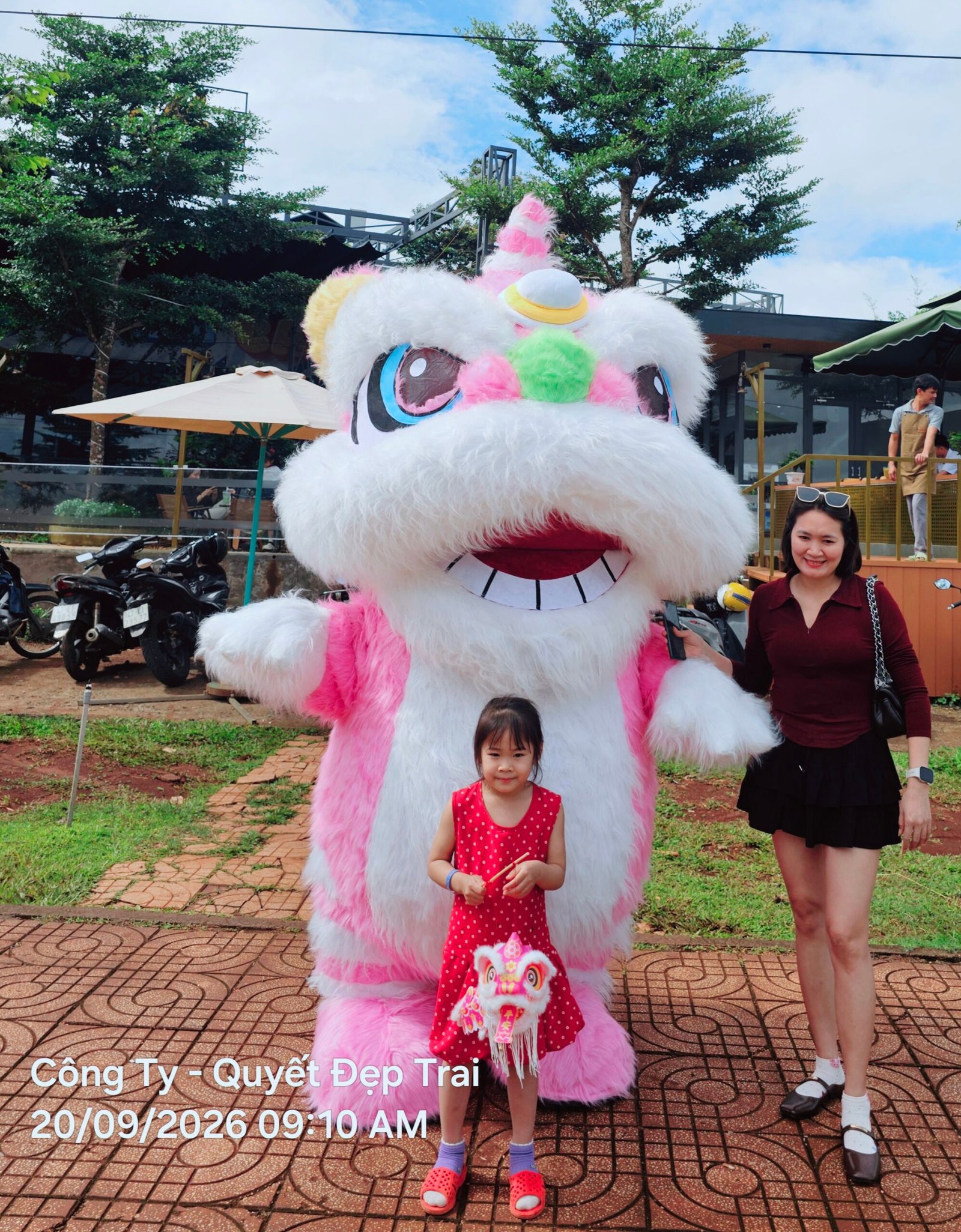 Mascot Hơi Con Lân Màu Hồng - 3