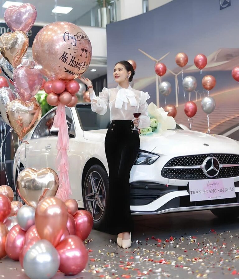trang trí bóng bay lễ nhận xe bmt daklak